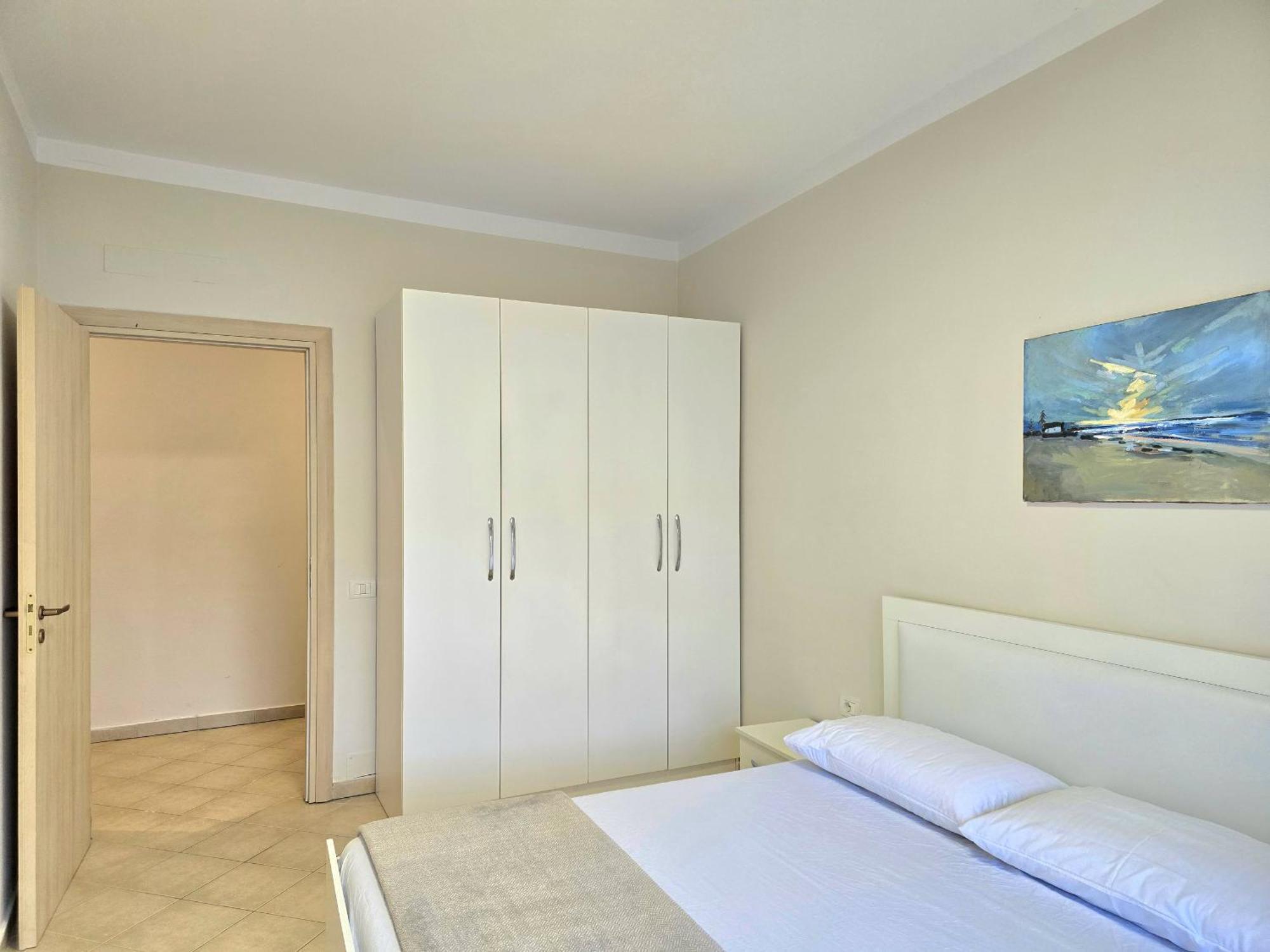 Sunny - 180 Apartament Durrës